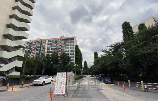 신반포2차 단지 전경. 사진 이미연 기자